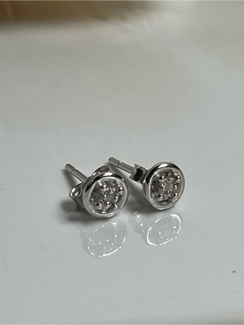 Solid 925 Sterling Silver Tiny Genuine Diamond Stud Push Back Earrings - Picture 7 of 7